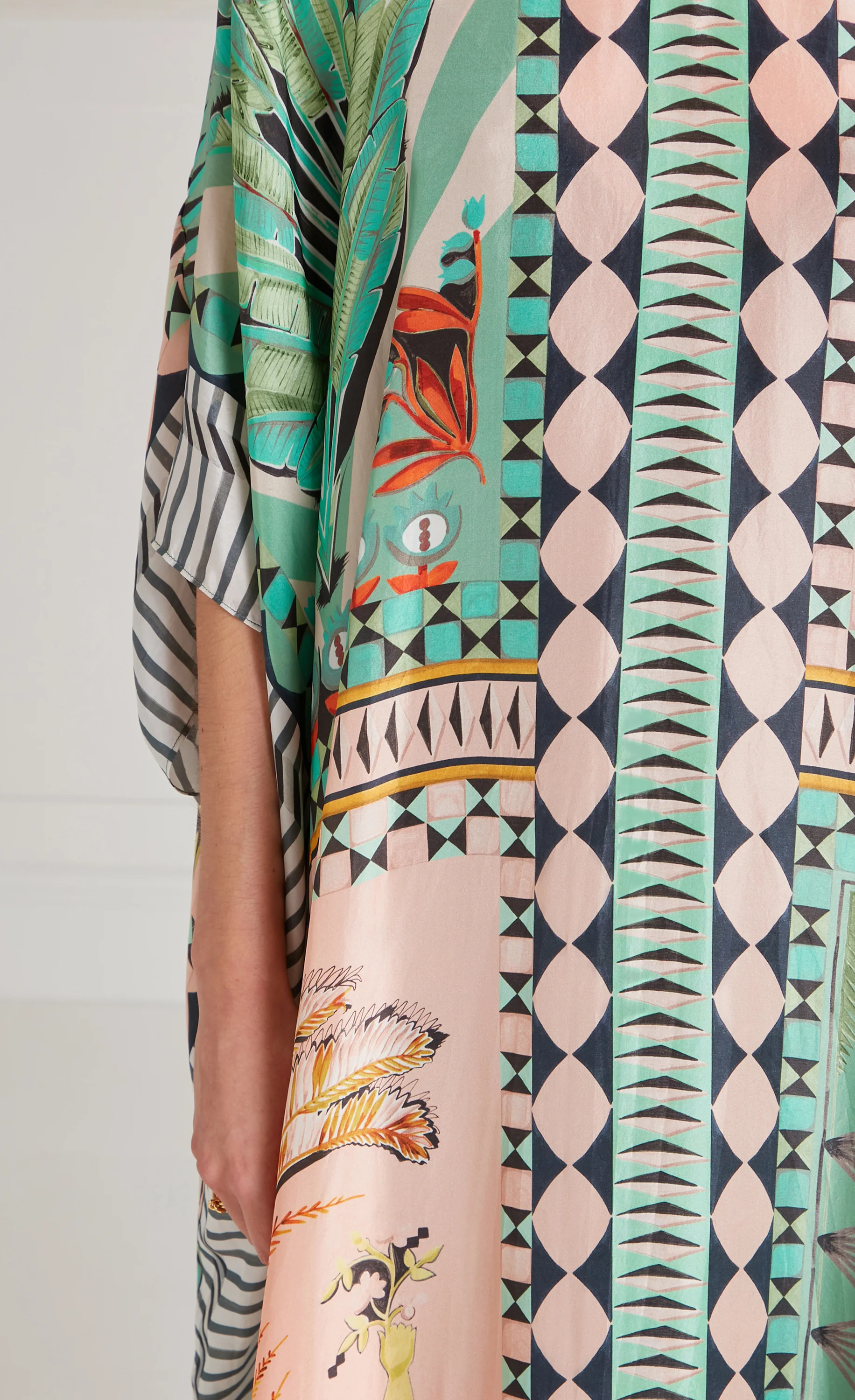 Amber V-Neck Kaftan - Bellini Mix - Image 8
