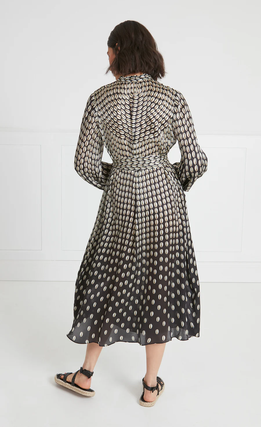 Cowrie Print Sleeved Dress - Black - Image 4